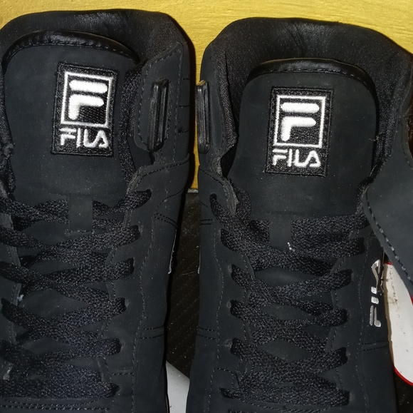 New F-13 Fila Sneakers - Picture 5 of 7